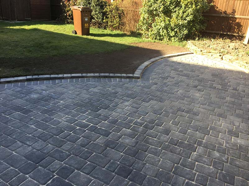 cobblestone driveway