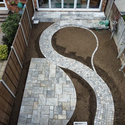 Pine Ridge bespoke paving installation in Winchfield Court