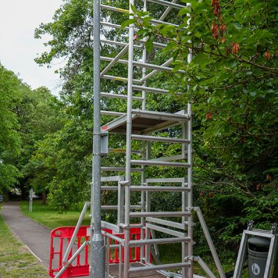 installing street light