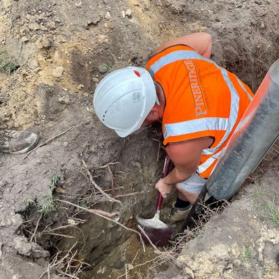 installing street light